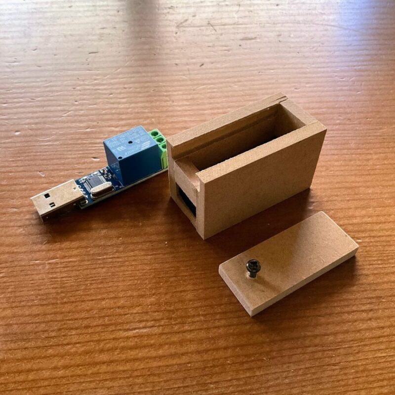 USBリレーのケース